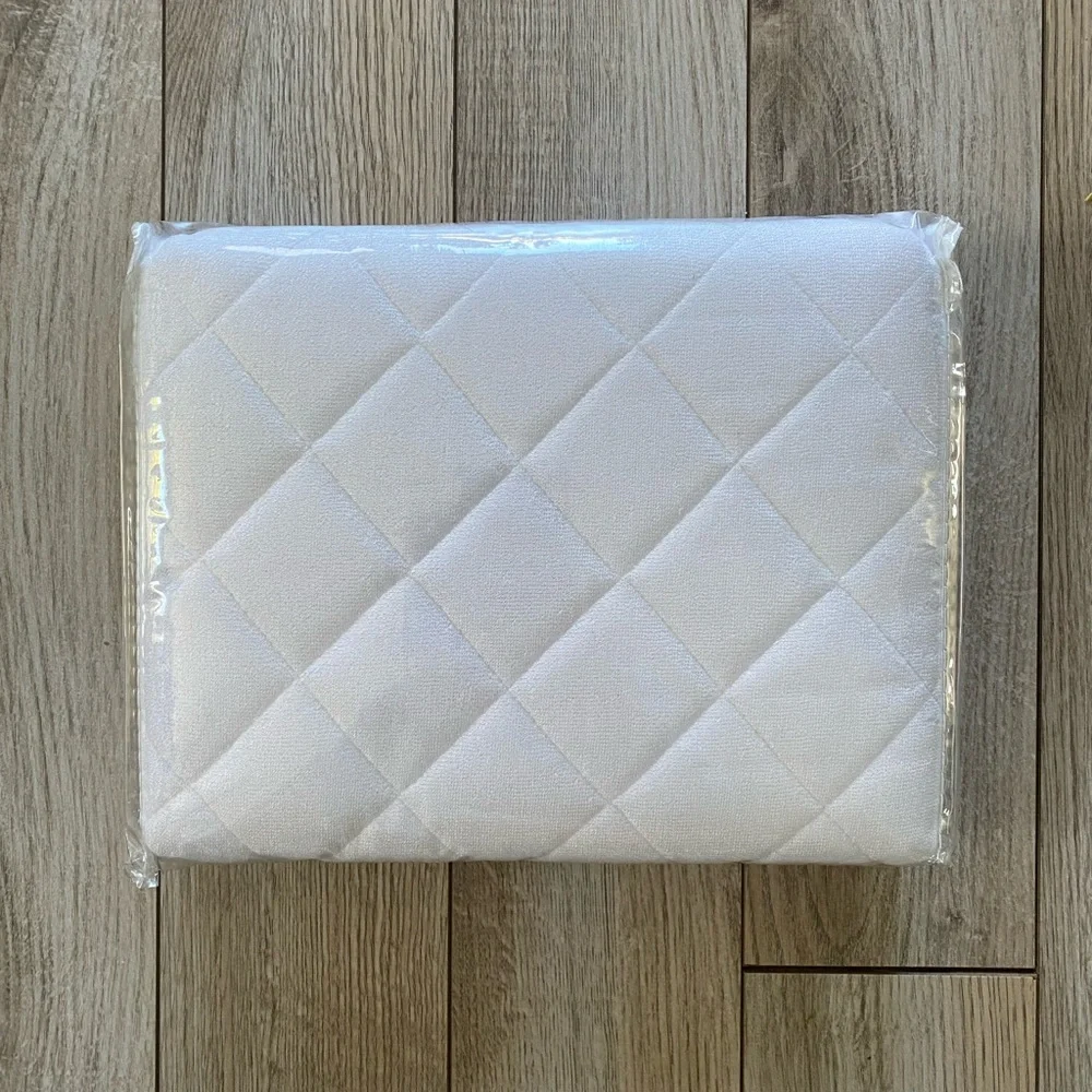 White Crib Mattress Protector - Waterproof & Breathable
